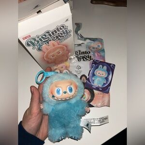 AUTHENTIC POP MART - Big Into Energy Labubu - Hope